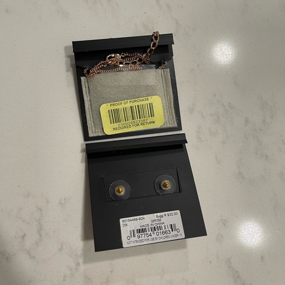 Givenchy earring necklace set - Picture 2 of 2